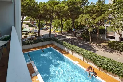 Image de Joli appartement pour 5 personnes avec climatisation, piscine, Tv, balcon et animaux admis