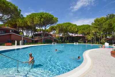 Image de Confortable appartement pour 6 personnes avec piscine, climatisation, Tv, balcon et animaux admis