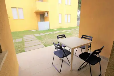 Image de Joli appartement pour 5 personnes avec Wifi, climatisation, Tv, terrasse et parking