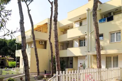 Image de Appartement dans une maison de vacances avec Wifi, climatisation, Tv, patio, animaux admis, parking