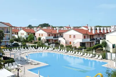 Image de Bel appartement avec climatisation, Wifi, piscine, Tv, terrasse, animaux admis et parking