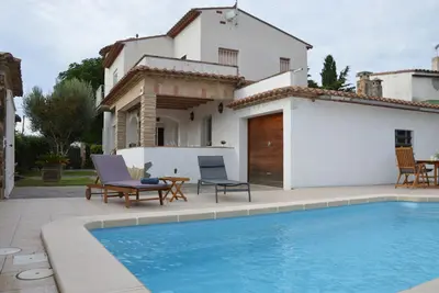 Image de Belle Villa 10 couchages avec piscine à Empuriabrava