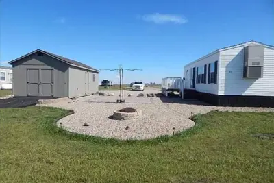 Image de \"Founder's Retreat\" - Trailer & Bunk House - Ackerman Valley