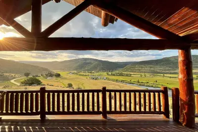 Image de Stunning Cabin w/ Huge Deck & Amazing River Valley Views - Wifi