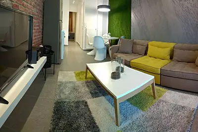 Gusto Luxury Apt. (doit)