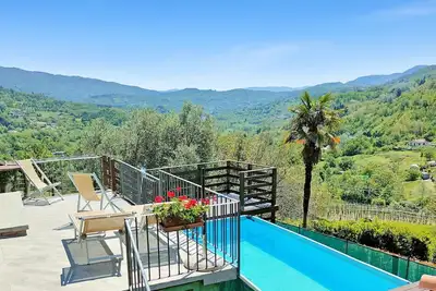 Image de New! Authentic traditional Italy! Mountain views, own pool, Wifi, village