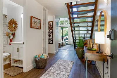 Image de Emplacement privilégié à Kuilima West - 1er tee moderne, confortable, à quelques pas de la plage!