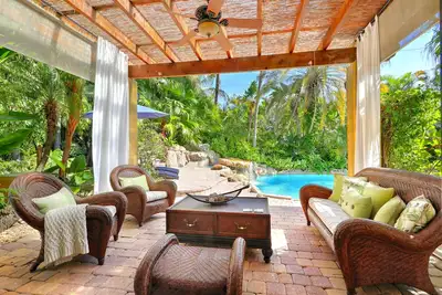 Image de Miami Boat Show cette semaine! Meilleures vacances à la magnifique villa tropicale de luxe!