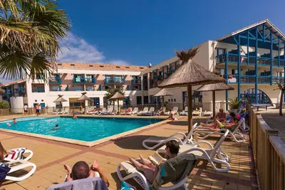 Image de Vacances Reposantes Près de Bordeaux | Club Enfants + Wi-Fi