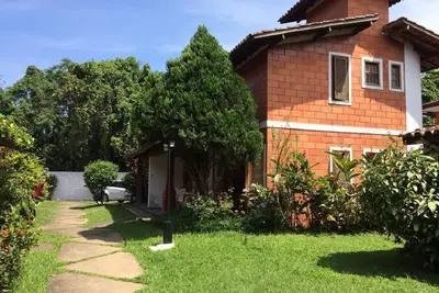 Image de Condom. FERMÉ - Piscine - Churrasq. -Stac. -SÉCURITÉ