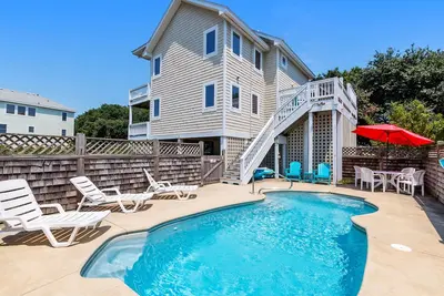 Image de 1, Ship's Chandler / Oceanside, 5 chambres, 5. 2 salles de bains