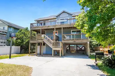 Image de Os2n, ça ne va pas mieux que ça / Oceanside, 4 chambres, 3 salles de bains