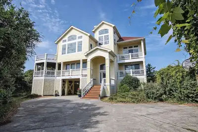 Image de Pi145, Four Seasons / Semi-Oceanfront, 6 chambres, 5. 5 salles de bains