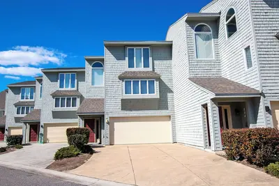 Image de 643, Ocean Dream / Oceanside, 4 chambres, 3. 5 salles de bains