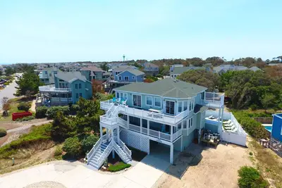 Image de 126, Dreamaway / Semi-Oceanfront, 5 chambres, 4 salles de bains