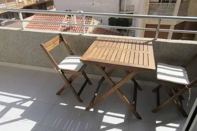 Image de Appartement 2 Chambres Idealement Situe Entre Mer Et Centre-ville