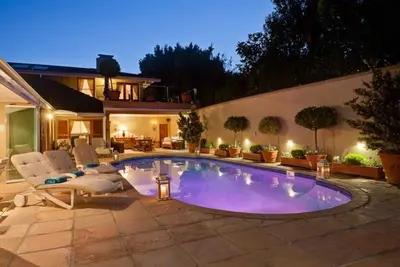 Image de Luxe 5 étoiles - Hébergement indépendant - Constantia - Cottage 2 chambres