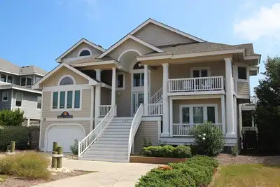 Image de 102, Summers Getaway / Oceanfront, 5 chambres, 5. 5 salles de bains