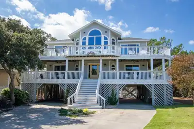 Image de 146, Sunnyside / Oceanside, 5 chambres, 5. 5 salles de bain