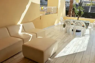 Image de Bel appartement au rez-de-chaussée à Mareverde avec grande terrasse