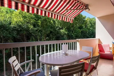 Image de Appartement au calme avec parking en centre ville d'Arcachon.