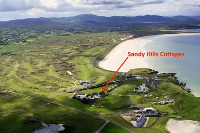 Image de Sandy Hills Cottages, surplombant Rosapenna Golf Resort et Tramore Beach