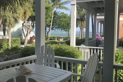 Image de Anglers Reef-Nouveau sur le marché locatif toutes les dates sont ouvertes! Ocean View Dock