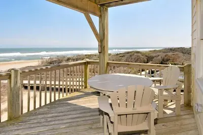 Image de Starlights 1 - Oceanfront, vue extraordinaire!