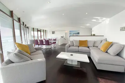 Image de 7 Ocean Point - 3 Bed | Sea View | Near Beach