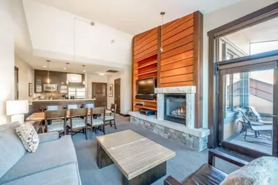 Image de Cette propriété est un 1122. 0 pieds carrés, 3 chambres, 3 salles de bains situé à Snowmass Vill