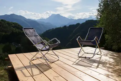 Image de Chalet with pool and panoramic view