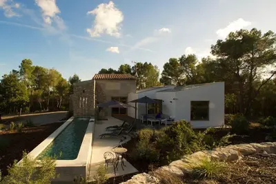 Image de Belle villa dans les vignobles à 10 minutes de Sitges 3 suites 6+ piscine
