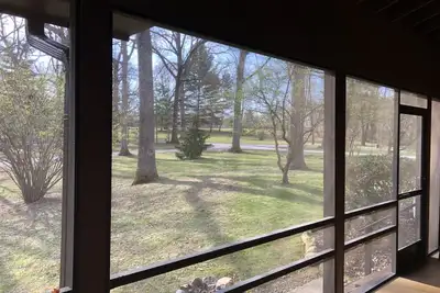 Image de Villa isolée rustique située sur le lac Shawnee (Lodge Boy Scout converti)