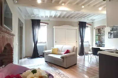 Image de Apartment Me and You Cortona (with romantic outdoor shower on private courtyard)