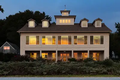 Image de Sunny Isle Of Kent, Front De Baie Avec Piscine