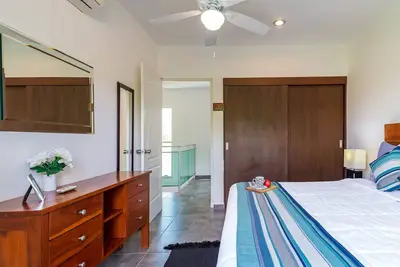 Image de Belle villa! Emplacement parfait! Piscine privée!