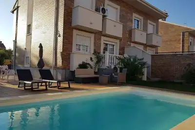 Image de Villa con vistas al campo