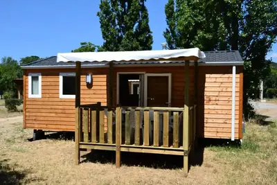 Image de Mobil home Confort 2 chambres 28m² + terrasse 9m² + climatisation + Tv 4 personnes