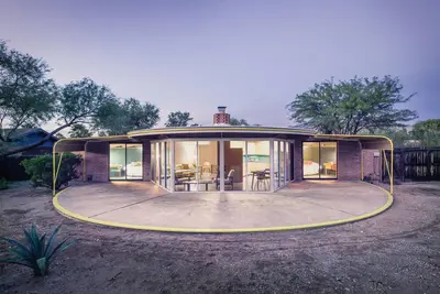 Image de La maison historique Ball-Paylore: emblème de l'architecture et du design modernistes