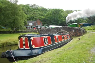 Image de Narrowboat - Sleeps 6 - Columbina