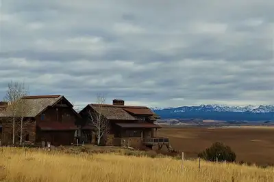 Image de Spectacular Luxury home with expansive Teton Mountain views