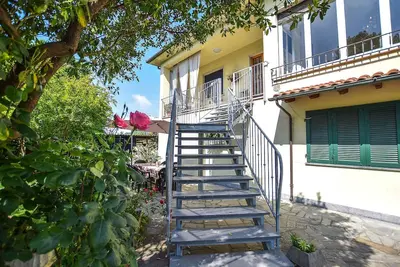 Image de Appartement confortable à Camaiore avec.