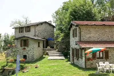 Image de Joli appartement dans une maison de vacances avec piscine privée, Wifi, Tv, patio, parking