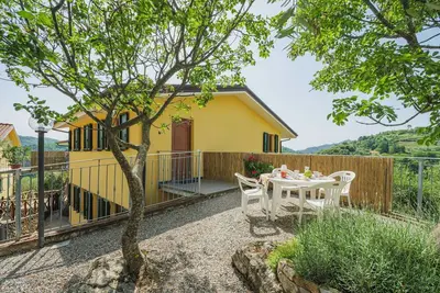 Image de Joli appartement pour 4 personnes avec Wifi, Tv et patio