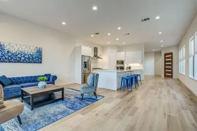 Image de Beautiful Blues par American Airlines Center, Medical District, Uptown