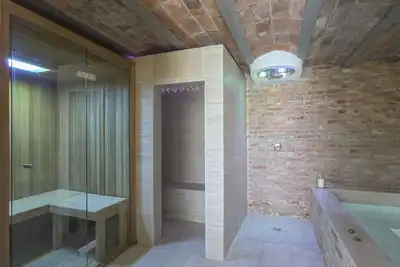 Image de Bel appartement avec piscine, bain à remous, Wifi, climatisation, Tv, patio, animaux admis, parking