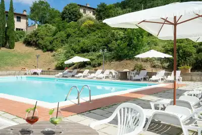 Image de Appartement dans une maison de vacances avec Wifi, piscine, Tv, patio, vue panoramique, parking