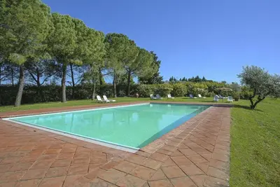Image de Confortable appartement avec piscine, Wifi, Tv, patio, animaux admis, vue panoramique et parking