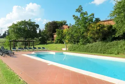 Image de Appartement avec bain à remous, climatisation, piscine, Wifi, Tv, patio