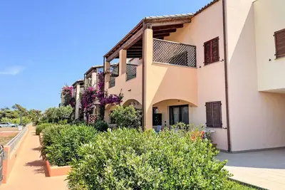 Image de Joli appartement avec climatisation, Wifi, Tv, terrasse, animaux admis, vue panoramique et parking